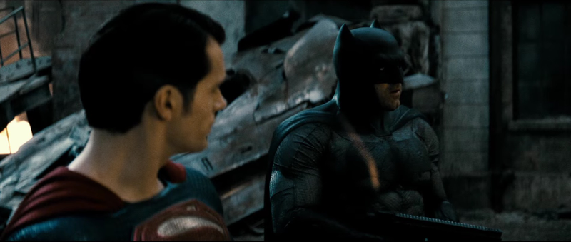 Illustration for article titled The Major Reveals From the Batman v Superman Trailer